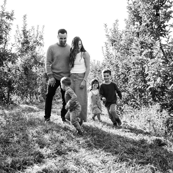 Meet your Posher, Dawn - Picture 4 of 16